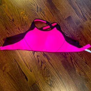 VSX sports bra